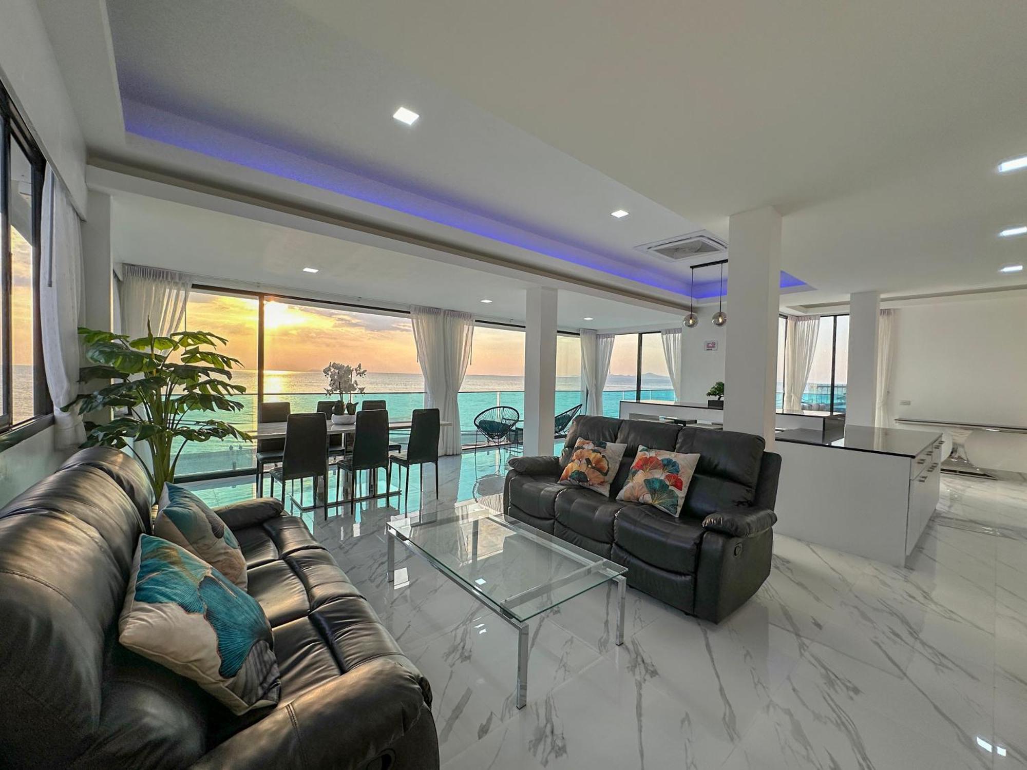 Stunning Beachfront View Luxurious Apartment 40 Jomtien Beach Exterior photo